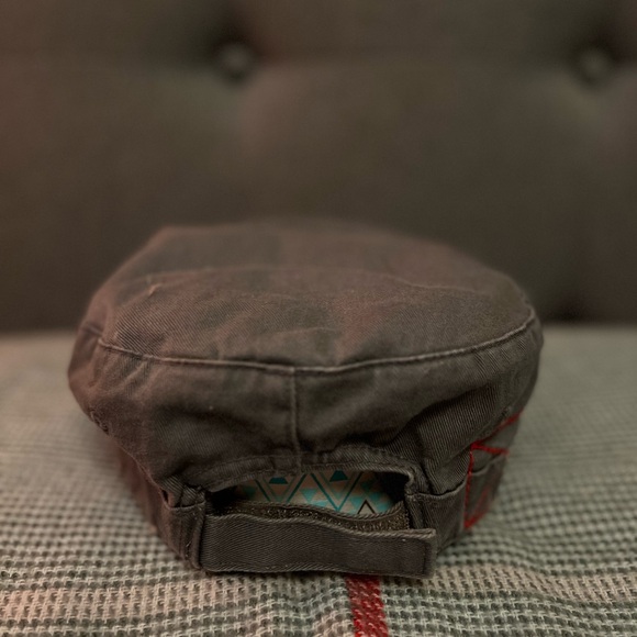 UFO Parasail Women’s Fidel Hat. Adjustable. One size fits most. - Picture 3 of 3